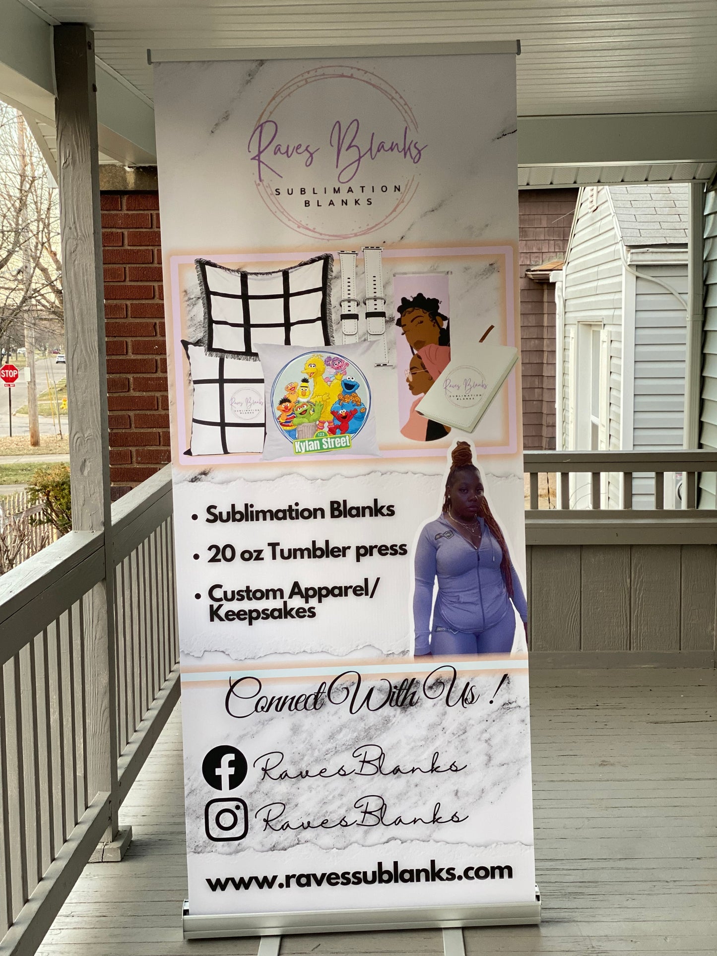 Retractable Banner 33x81